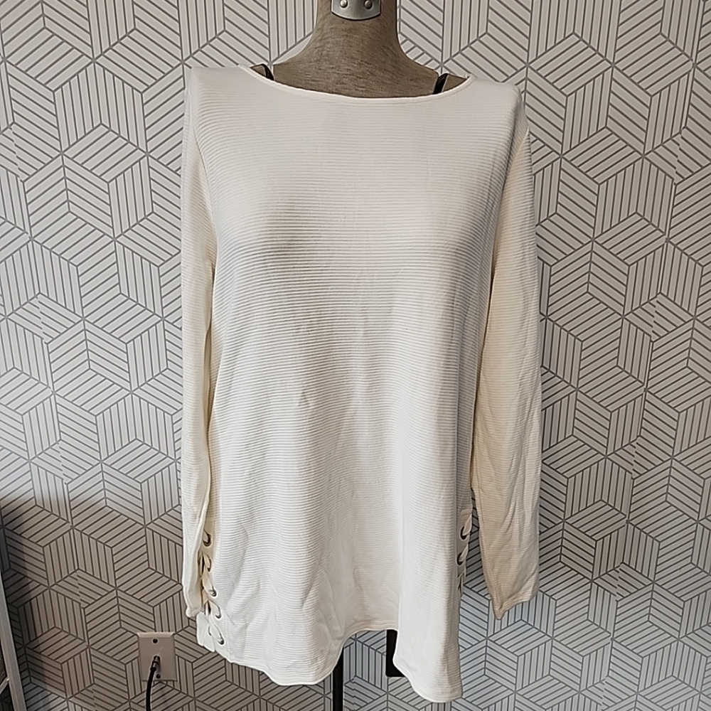 Chelsea and Theodore Ivory Tower Ribbed Tunic with Laced Sides Women's Size XL